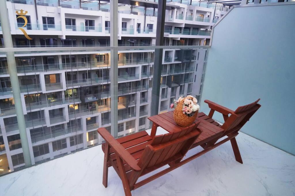 Jade Serenity 2br Urban Retreat In Masdar