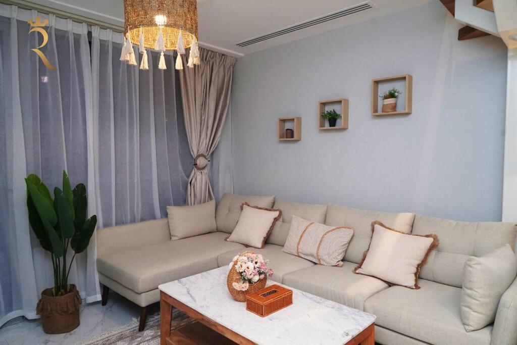 Jade Serenity 2br Urban Retreat In Masdar