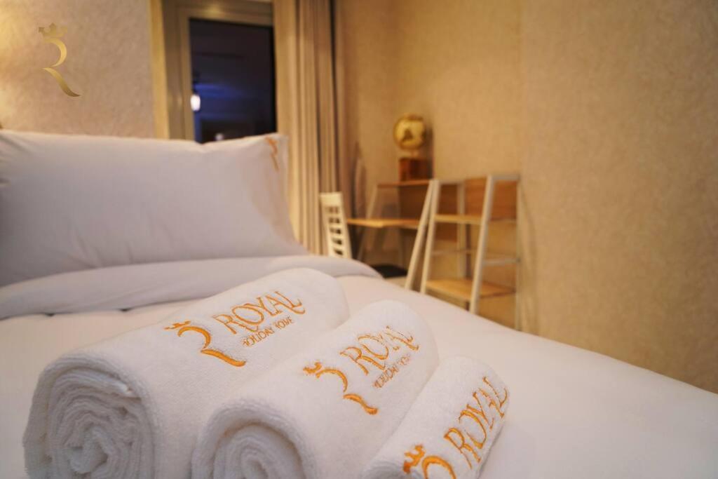 Jade Serenity 2br Urban Retreat In Masdar Appartement Abou Dabi