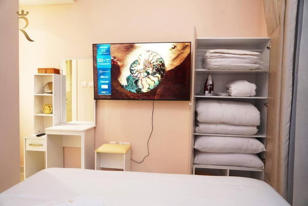 Jade Serenity 2br Urban Retreat In Masdar * Abu Dhabi